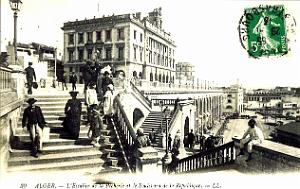 1504- Alger - L'Escalier de la Pecherie et le Boulevard de la Republique